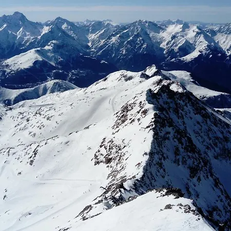 1 5 Personnes L'ours Blanc A L'alpe D'huez *