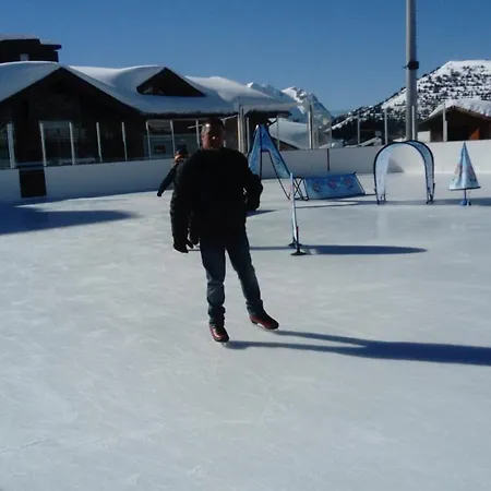 1 5 Personnes L'ours Blanc A L'alpe D'huez *